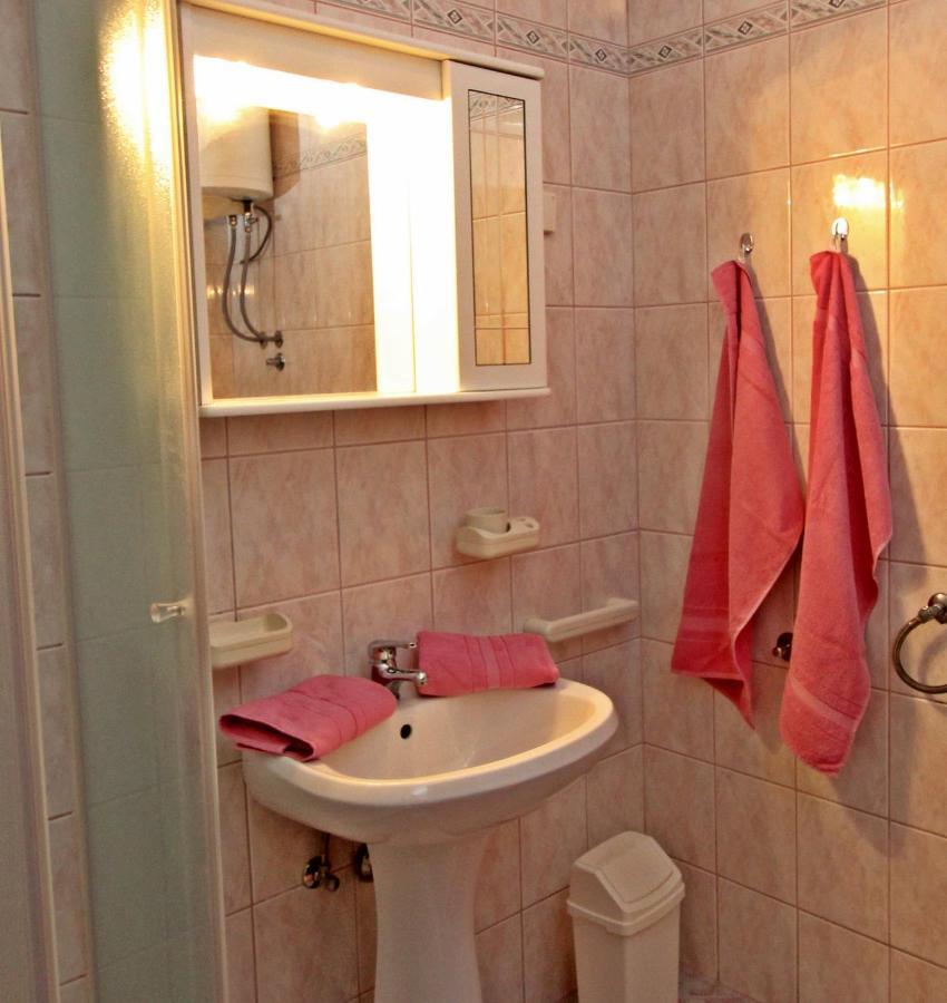 Apartman Ornela Porec Esterno foto