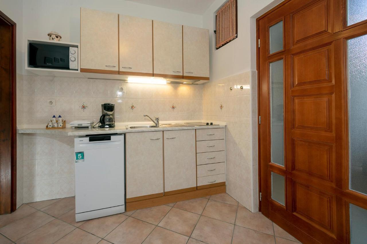 Apartman Ornela Porec Esterno foto